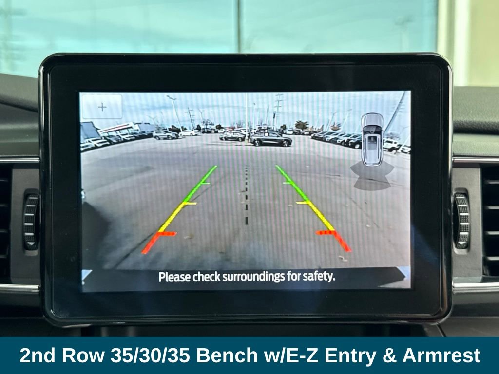 Used 2022 Ford Explorer XLT w/ Equipment Group 202A image 22