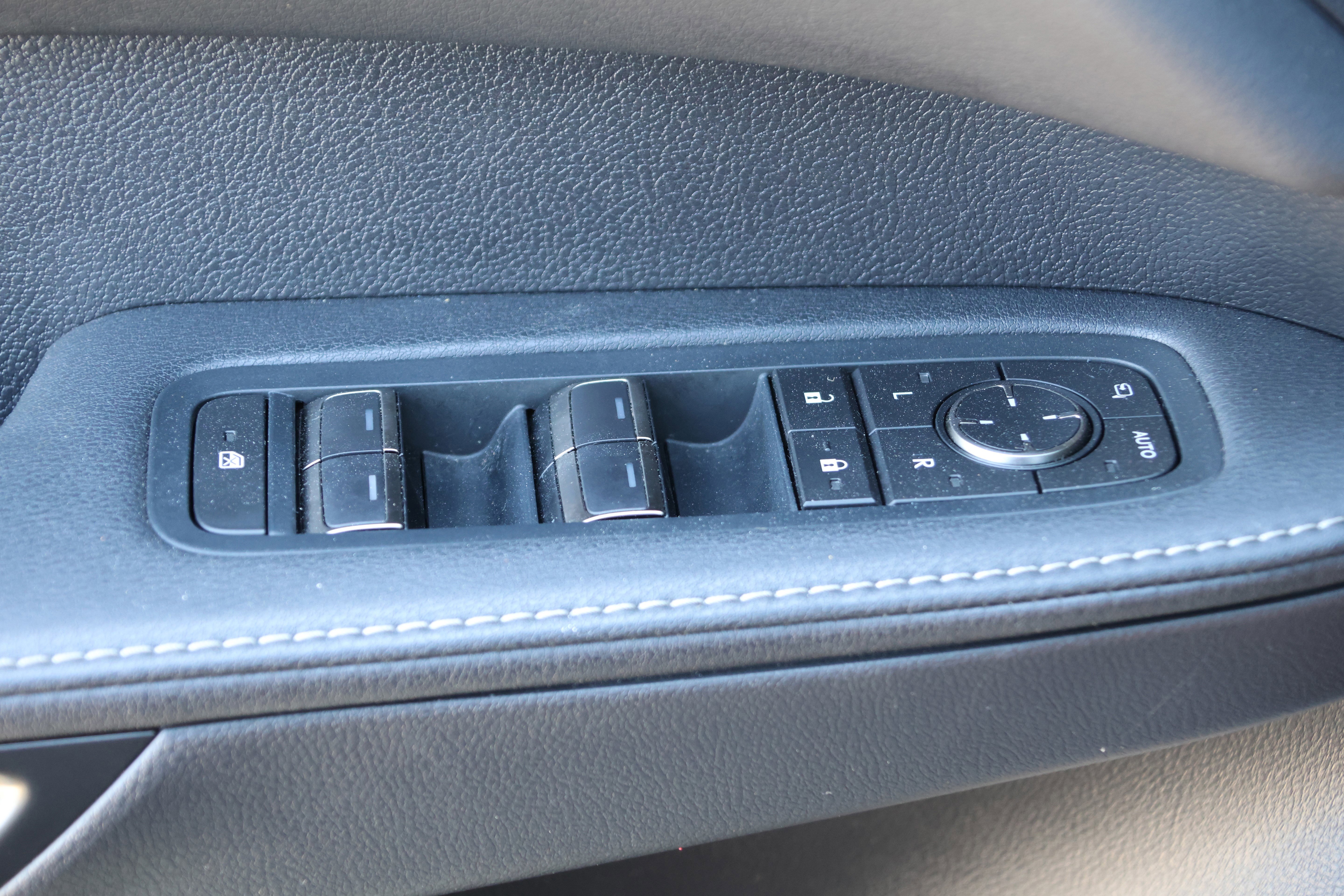 Used 2024 Lexus RX 350 FWD w/ Technology Package image 13