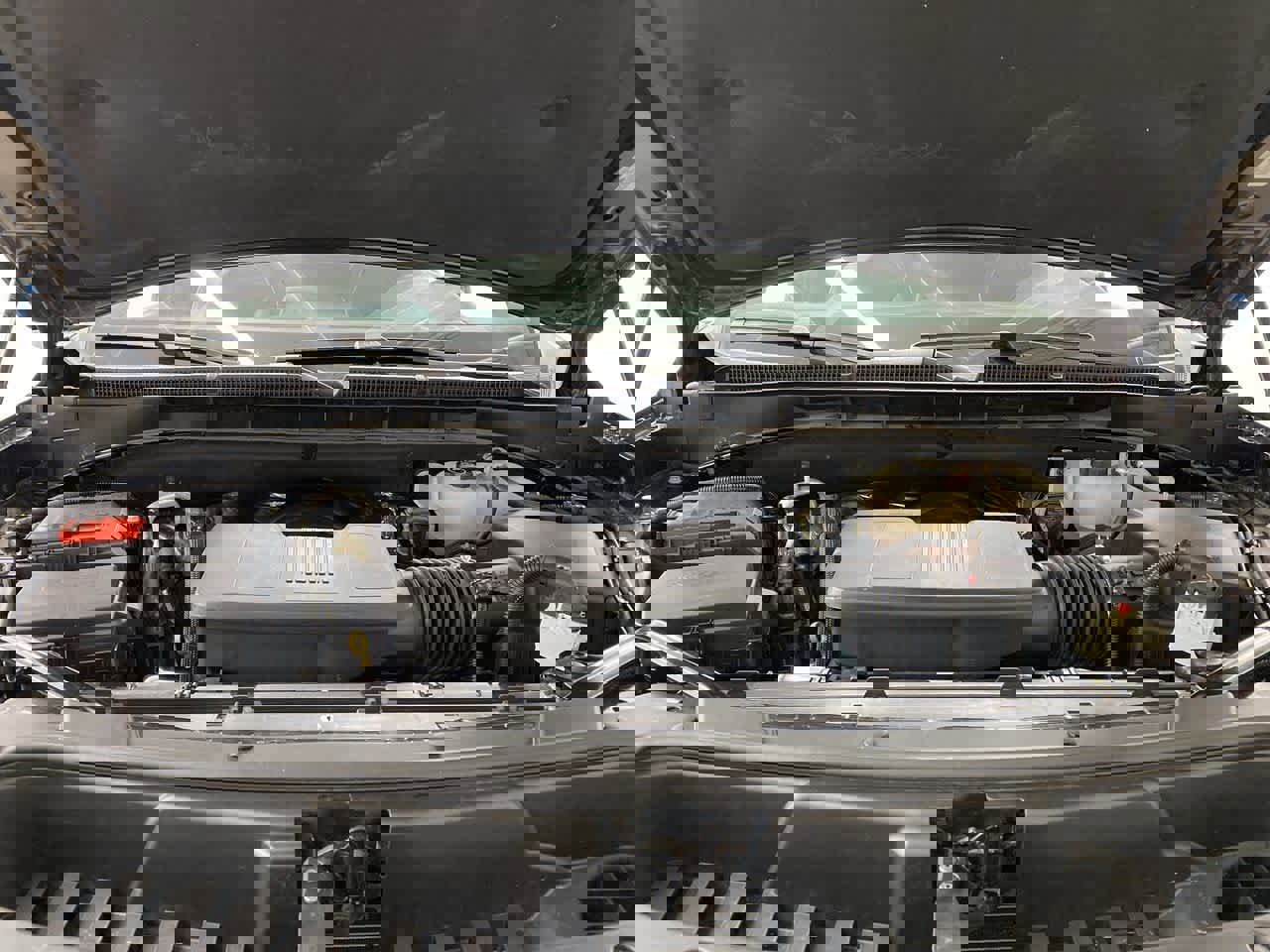 Used 2023 GMC Yukon SLT image 13