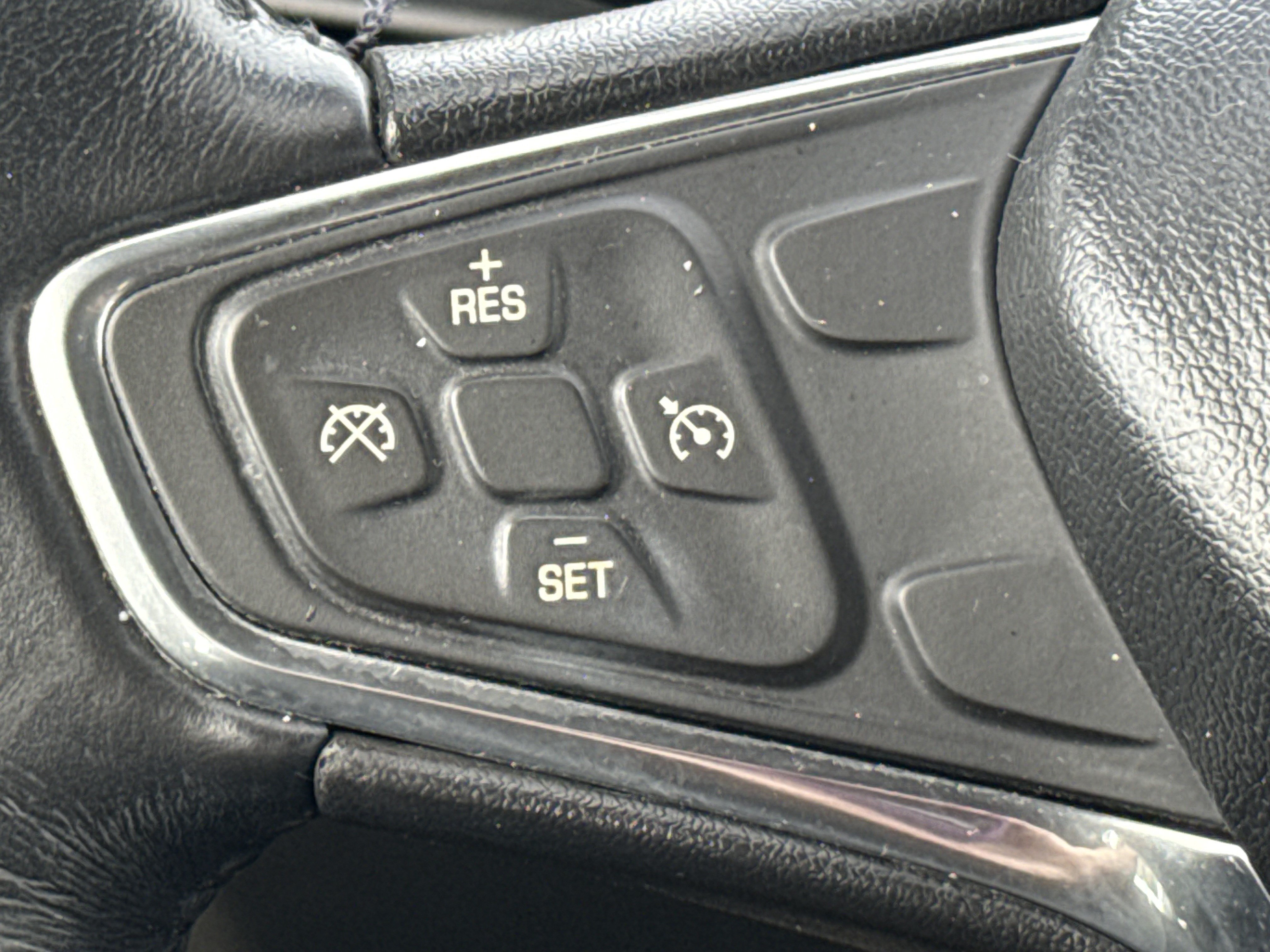 Used 2016 Chevrolet Malibu LT w/ Leather Package FWD image 19