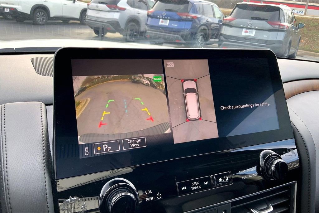 Used 2024 Nissan Armada SL w/ Captain's Chairs Package image 11