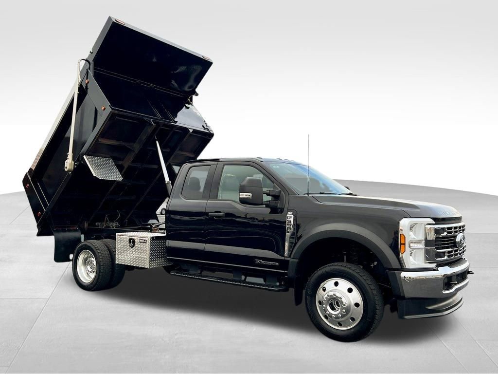 Used 2024 Ford F550 XLT image 2