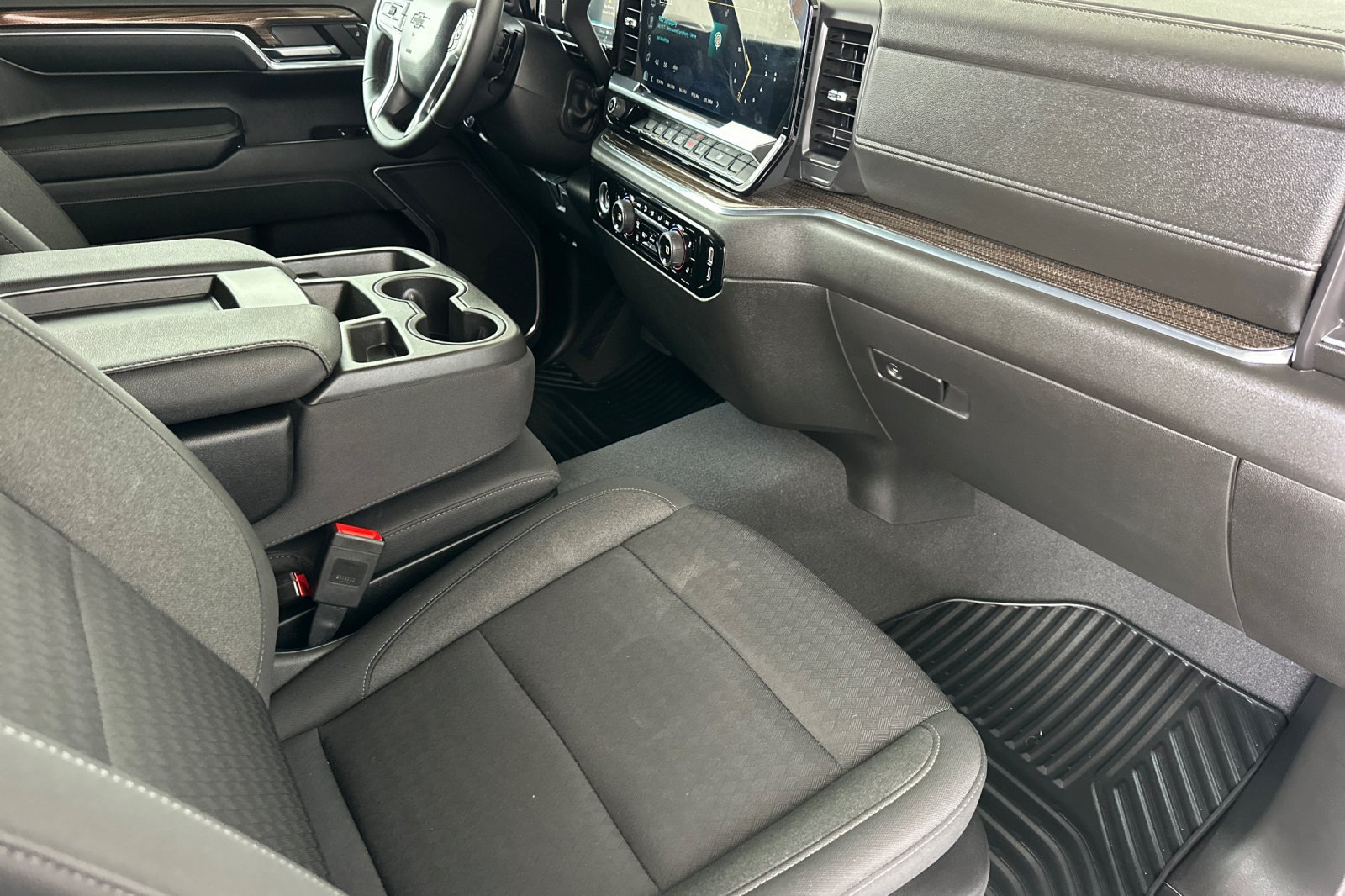 Certified 2024 Chevrolet Silverado 1500 RST w/ LPO, Dark Essentials Package RWD image 19