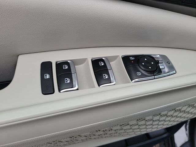 Certified 2025 Kia Carnival SX Prestige FWD image 30