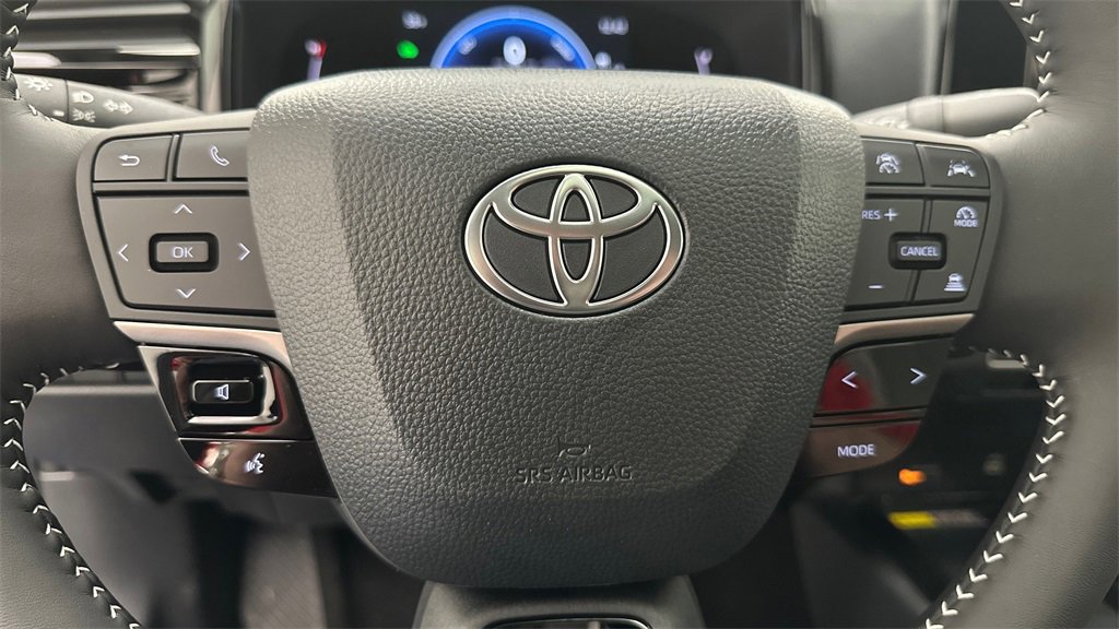 New 2026 Toyota Camry SE image 12