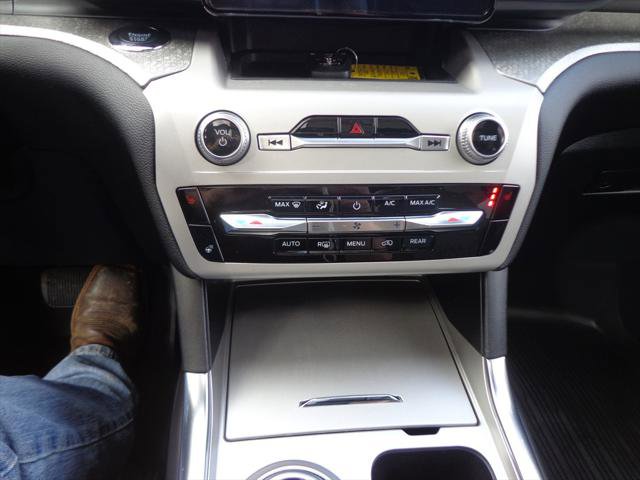 Used 2023 Ford Explorer Timberline w/ Timberline Technology Package image 15