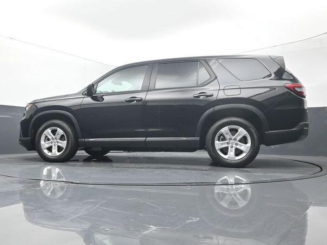 Used 2024 Honda Pilot LX image 9