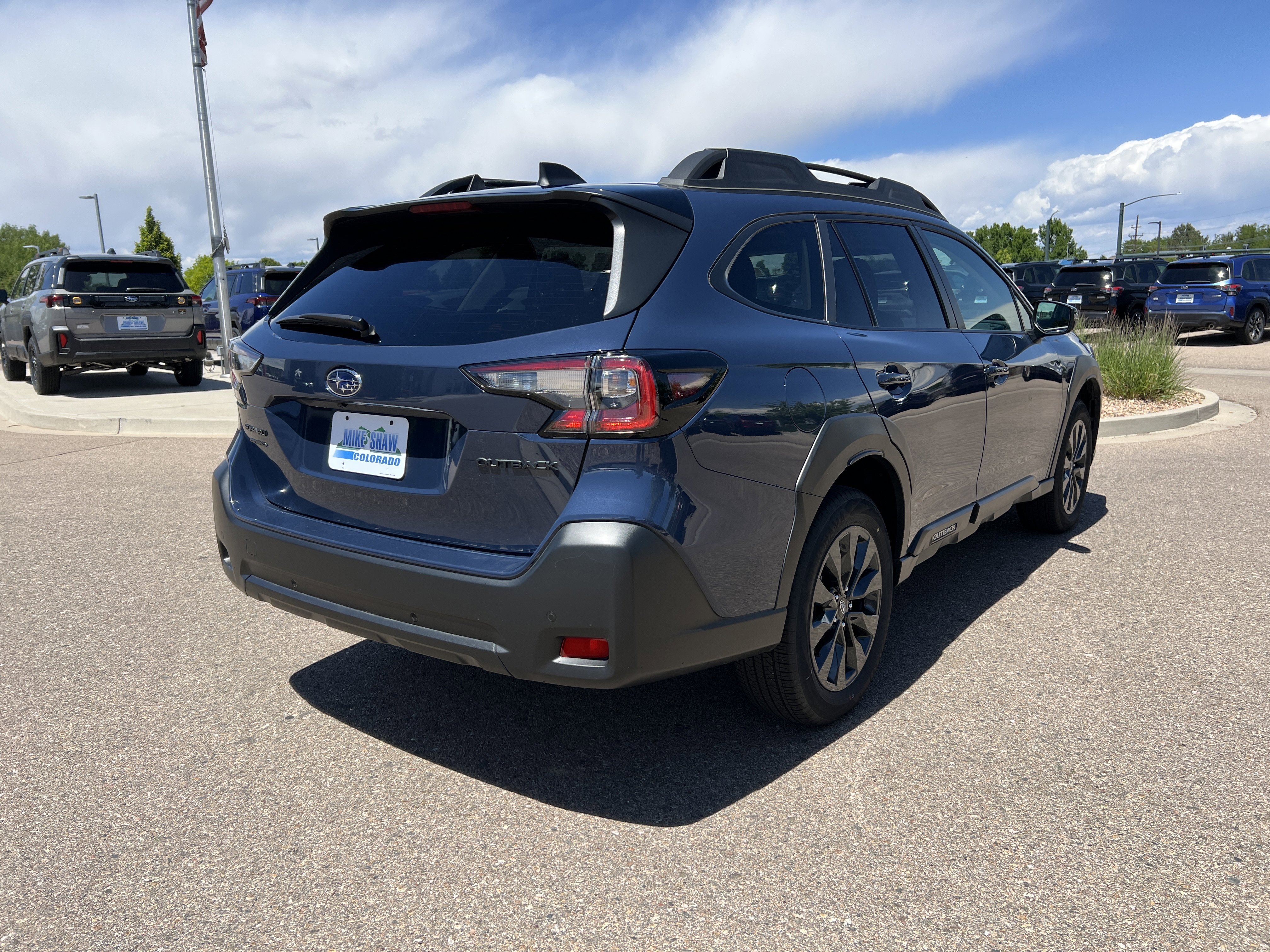 Used 2024 Subaru Outback Onyx Edition w/ Tech Package 3 AWD/4WD image 9