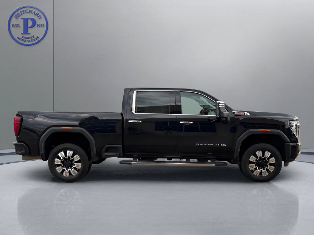 Used 2024 GMC Sierra 2500 Denali AWD/4WD image 8