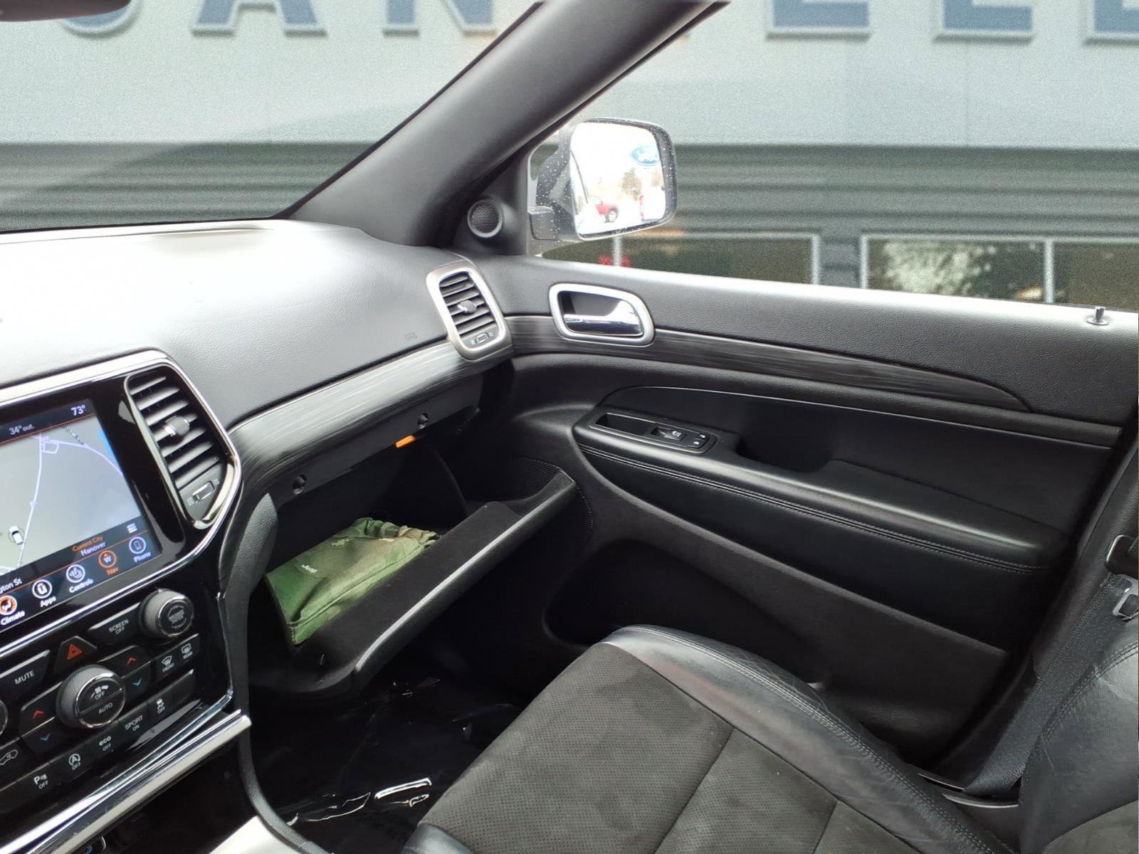 Used 2019 Jeep Grand Cherokee Altitude image 22