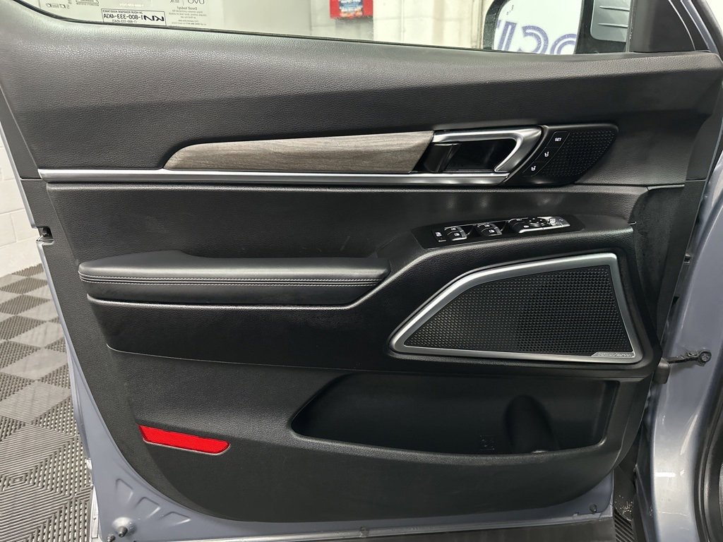 Used 2022 Kia Telluride SX w/ SX Prestige Package image 18