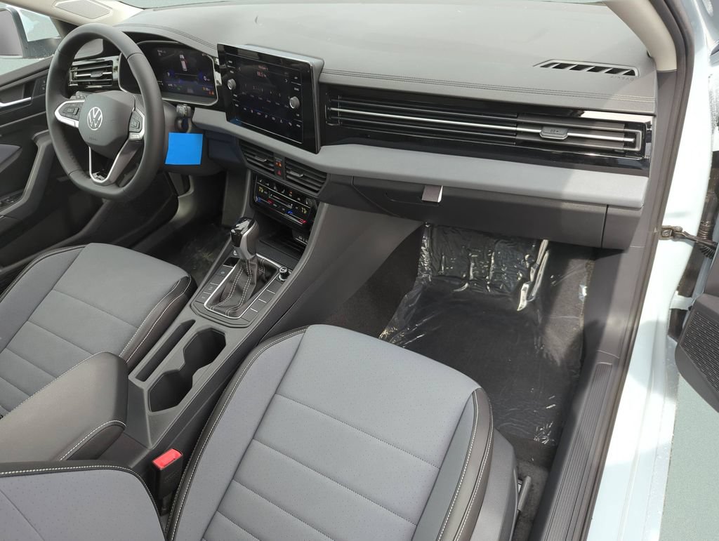 New 2026 Volkswagen Jetta SE FWD image 18