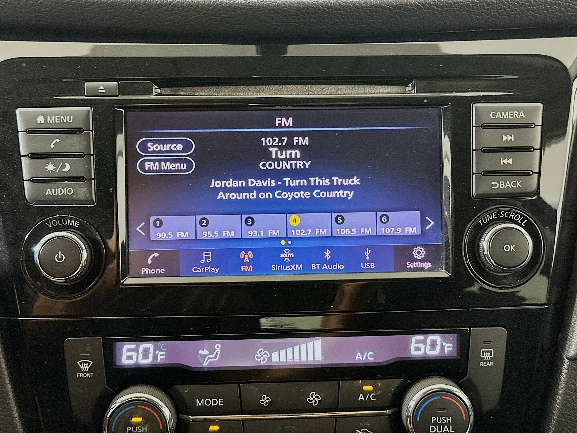 Used 2018 Nissan Rogue SV FWD image 21