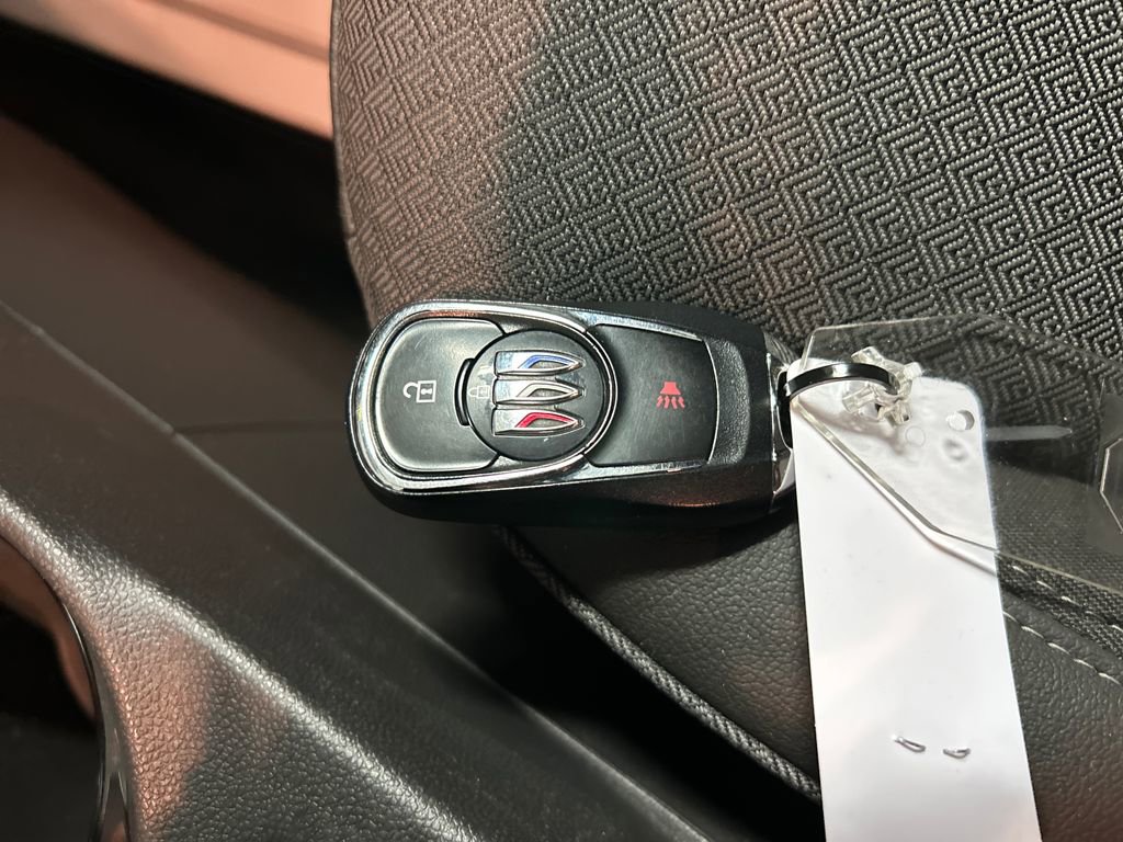 Used 2024 Buick Encore GX Preferred image 22