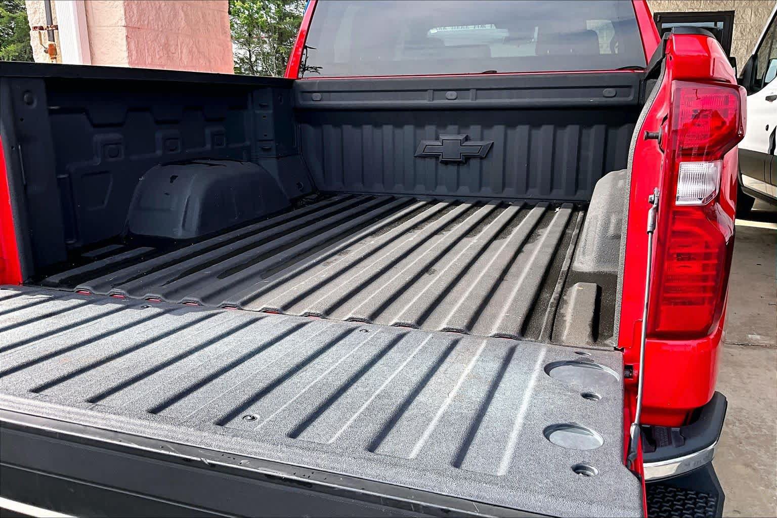 Used 2024 Chevrolet Silverado 1500 LT w/ Protection Package RWD image 32