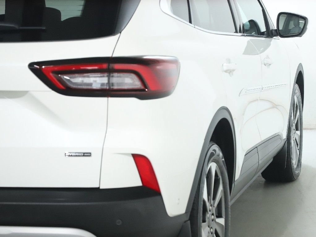 Used 2023 Ford Escape Platinum w/ Premium Technology Package AWD/4WD image 47