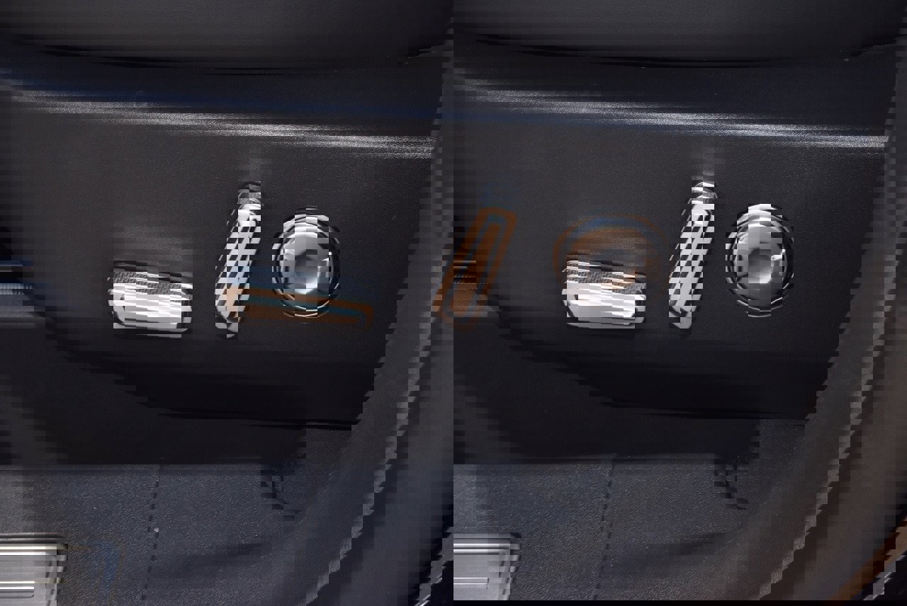 New 2026 Lincoln Nautilus Premier w/ Equipment Group 102A image 37