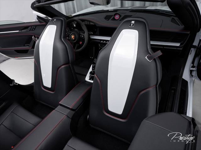 Used 2026 Porsche 911 GTS image 40