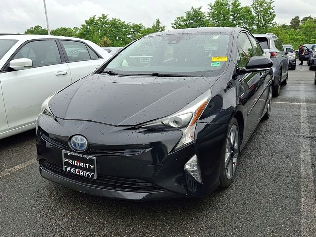Used 2017 Toyota Prius Three Touring w/ Carpet Mat Package FWD image 2