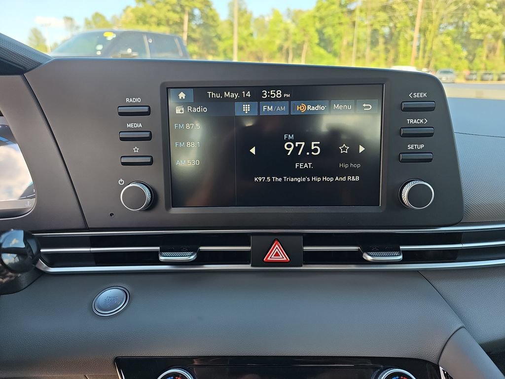 New 2026 Hyundai Elantra SEL Sport Premium FWD image 23