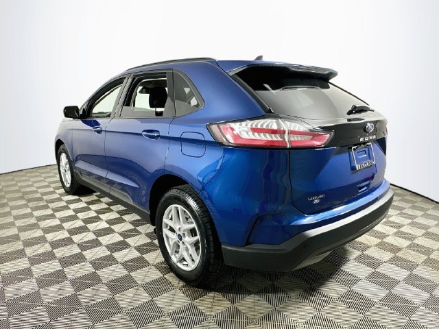 Used 2022 Ford Edge SE AWD/4WD image 5