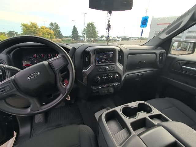 Used 2021 Chevrolet Silverado 1500 Custom Trail Boss AWD/4WD image 11