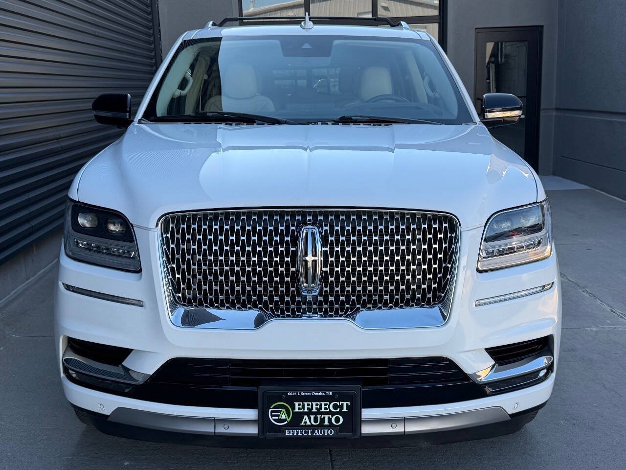 Used 2021 Lincoln Navigator Reserve w/ Luxury Package AWD/4WD image 4