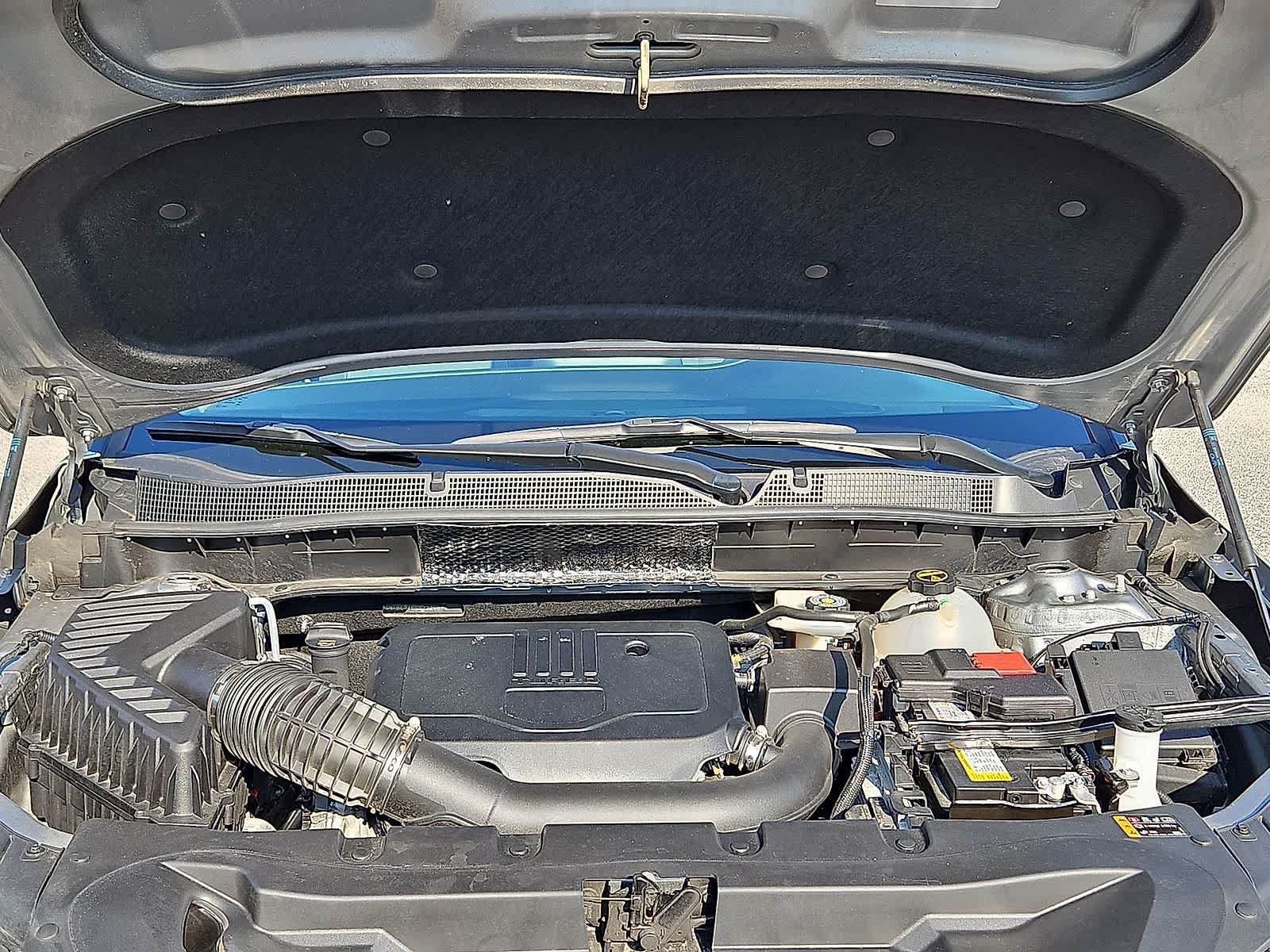 Used 2025 Chevrolet Blazer LT FWD image 34