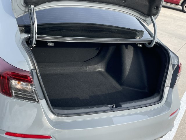 Used 2025 Honda Civic Sport image 28