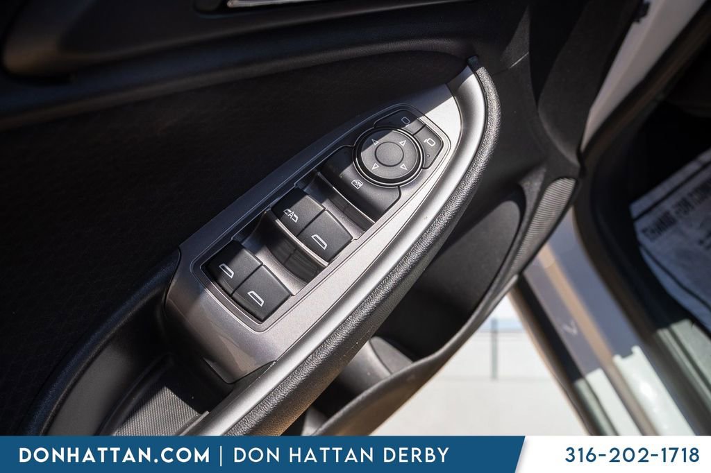 Used 2024 Chevrolet Malibu LT FWD image 17