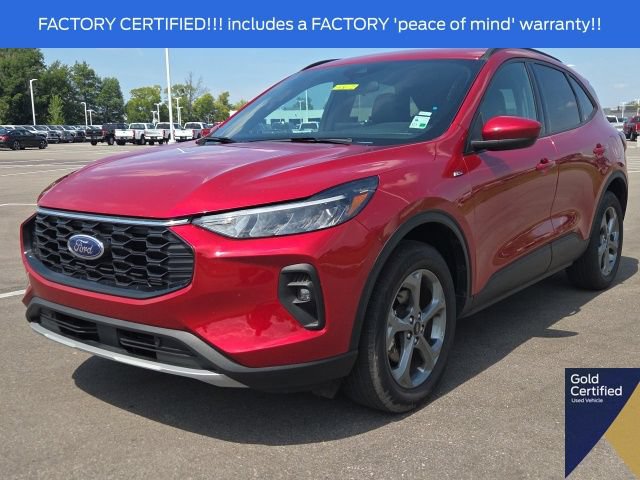 Certified 2025 Ford Escape ST-Line Select AWD/4WD image 2