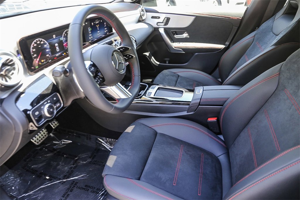 New 2025 Mercedes-Benz CLA 250 image 22