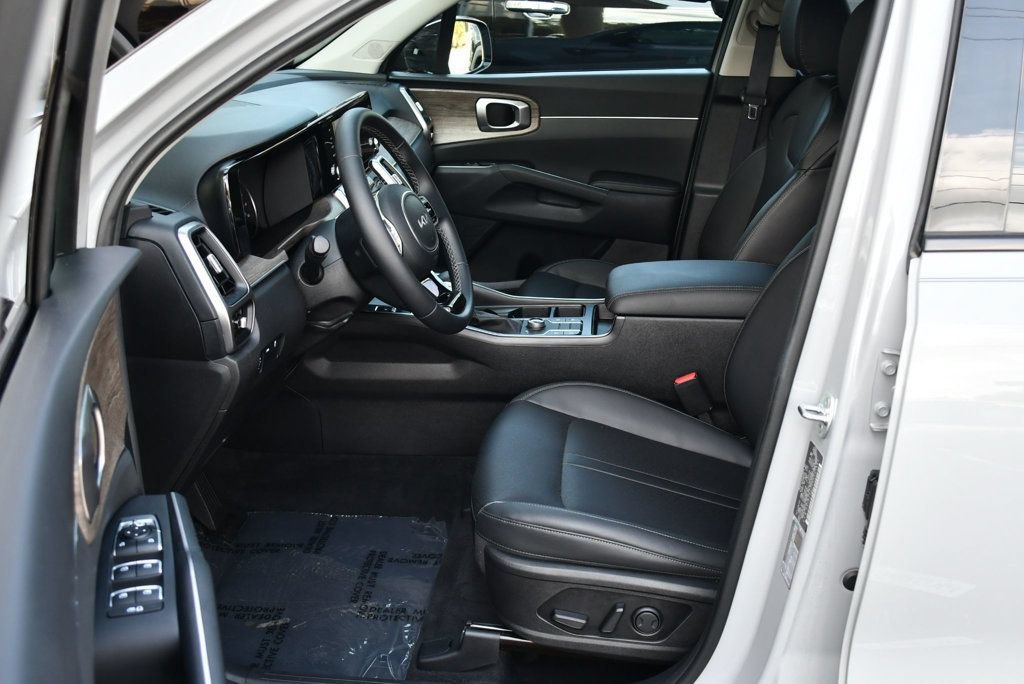 Used 2022 Kia Sorento S w/ Panoramic Sunroof Package AWD/4WD image 46