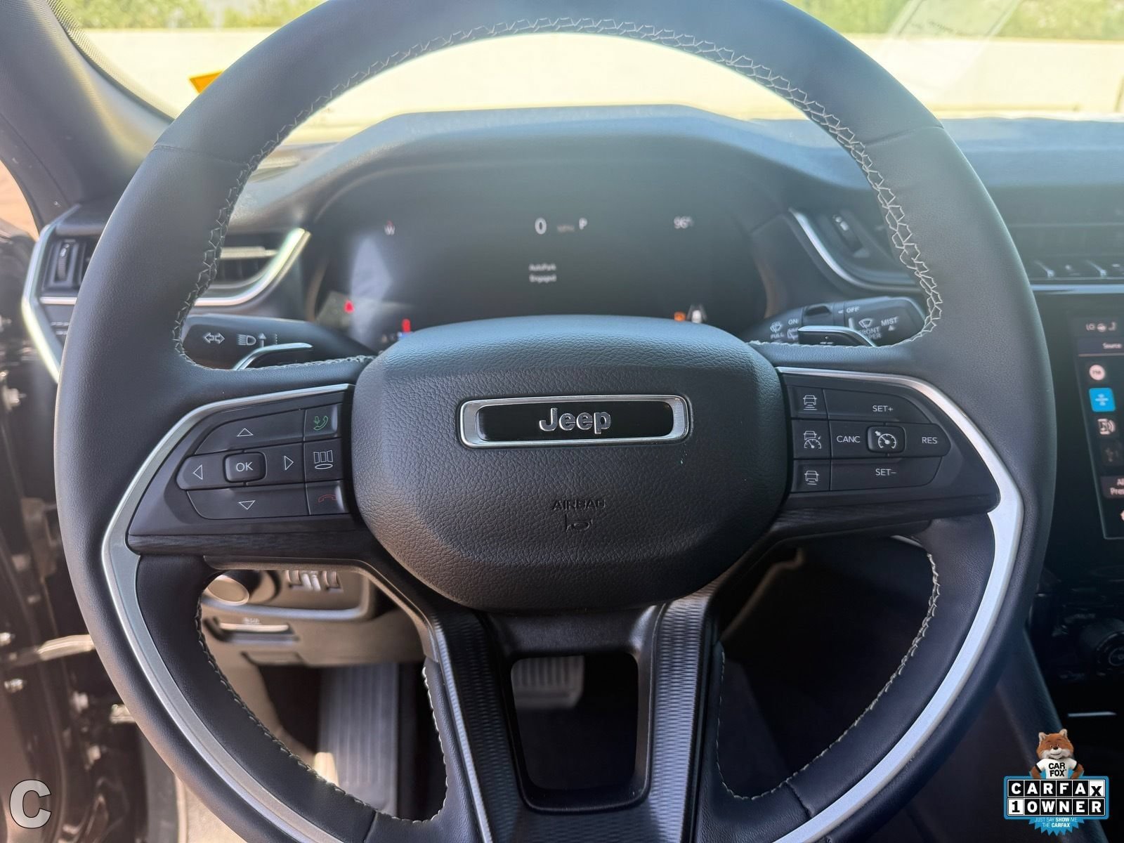 Used 2023 Jeep Grand Cherokee Altitude RWD image 27