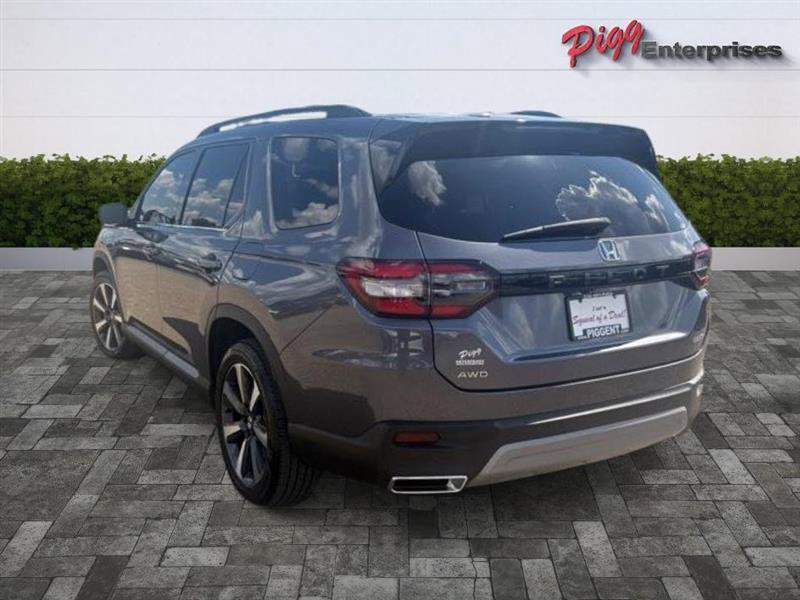 Used 2025 Honda Pilot Elite image 2