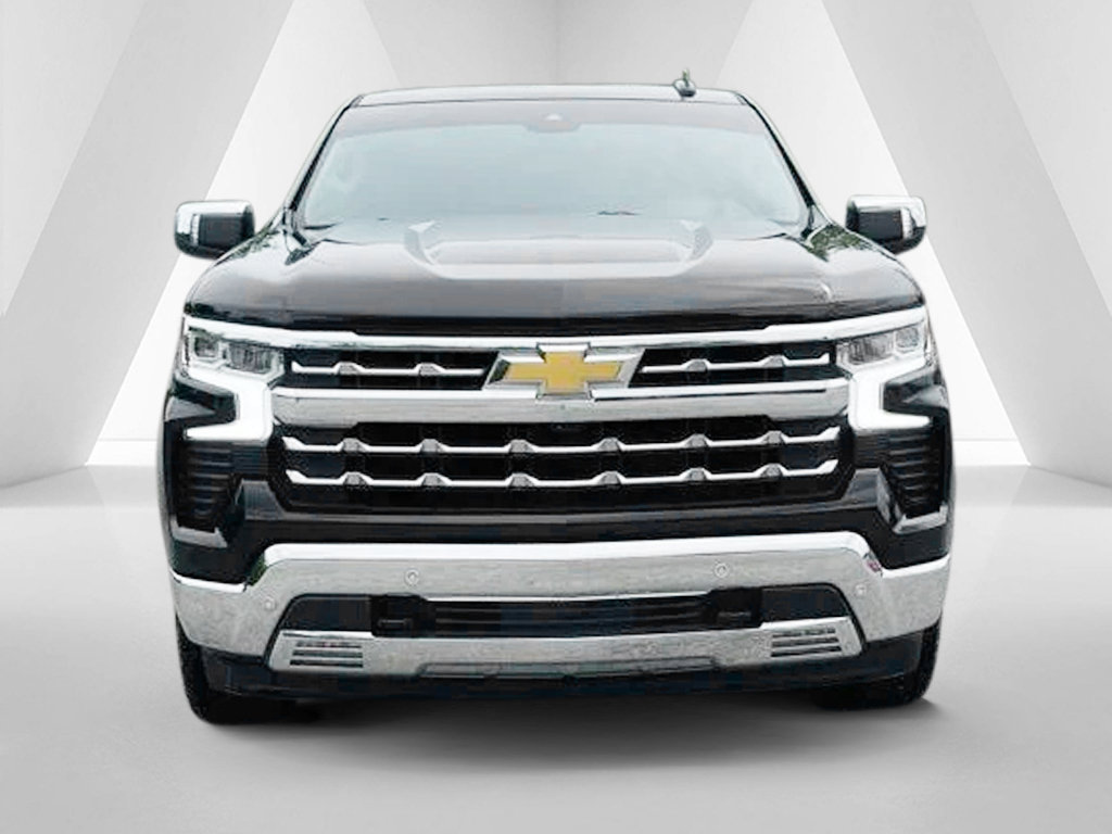 Used 2024 Chevrolet Silverado 1500 LTZ AWD/4WD image 3