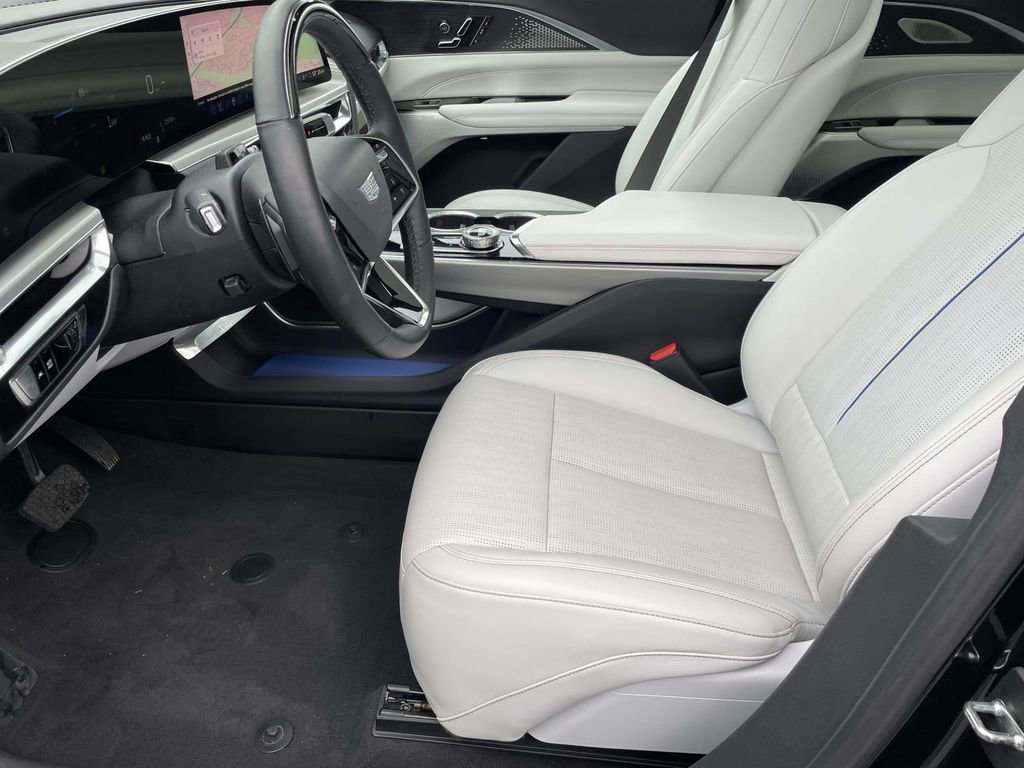 Certified 2023 Cadillac Lyriq Luxury image 21