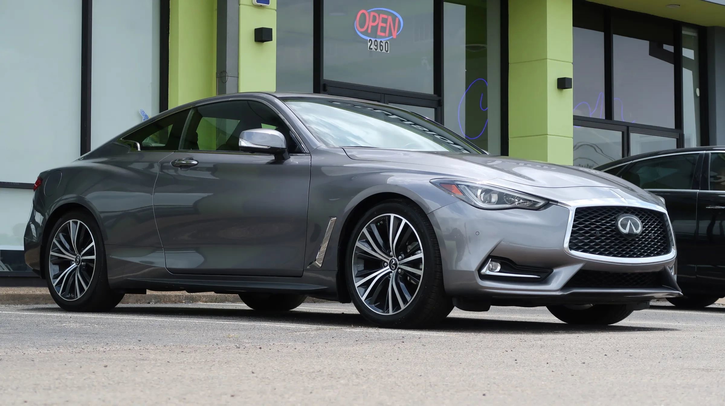 Used 2021 INFINITI Q60 3.0t Luxe w/ Essential Package RWD image 6