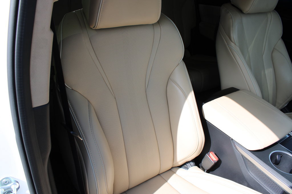 Used 2023 Acura MDX w/ Advance Package AWD/4WD image 17