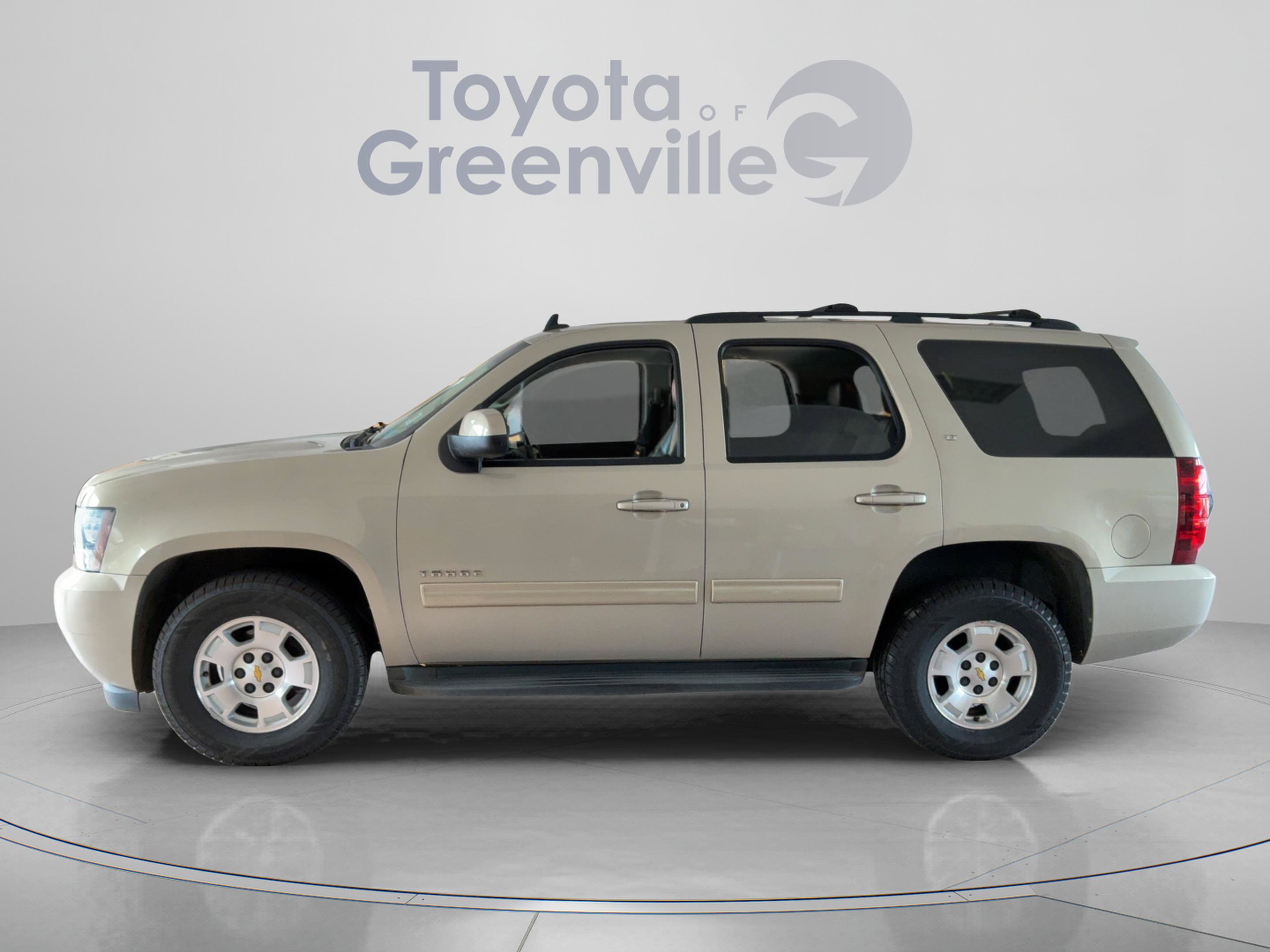 Used 2012 Chevrolet Tahoe LT RWD image 2
