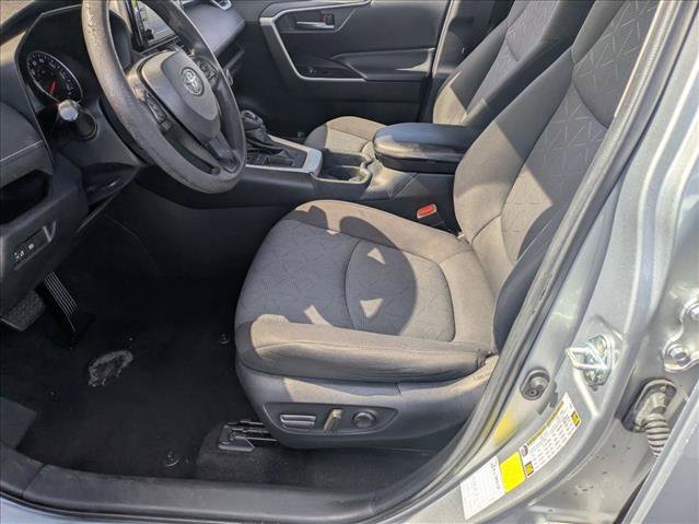 Used 2020 Toyota RAV4 XLE FWD image 13