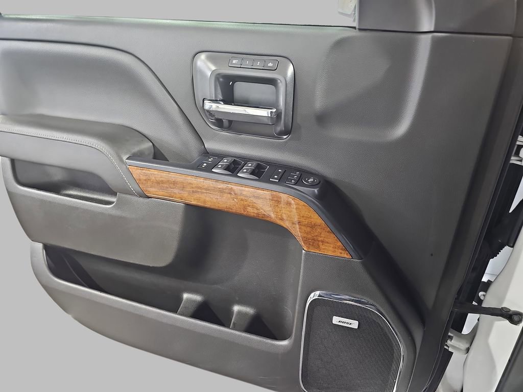 Used 2018 Chevrolet Silverado 1500 High Country image 32