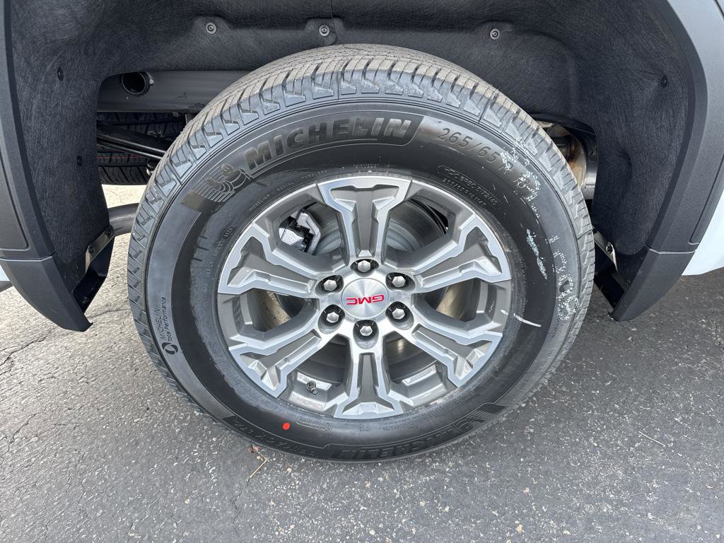 New 2026 GMC Sierra 1500 SLT w/ SLT Convenience Package image 12