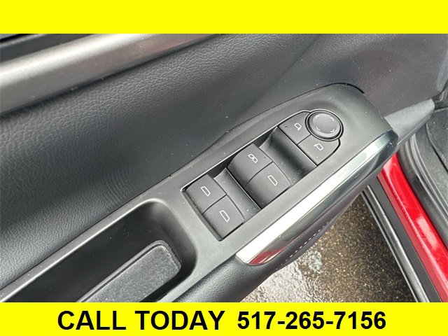 Used 2024 Chevrolet Traverse LT image 24