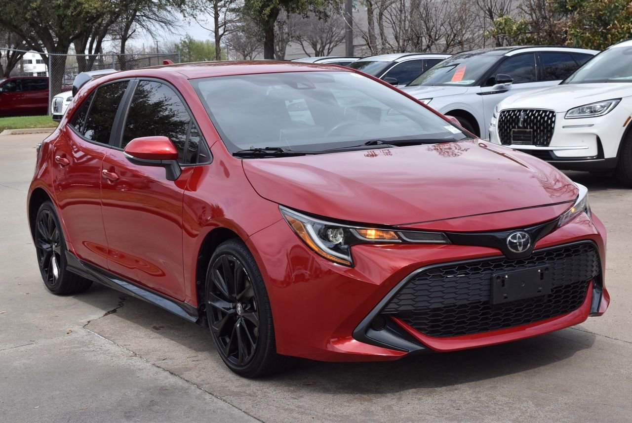 Used 2021 Toyota Corolla SE w/ Special Edition image 4
