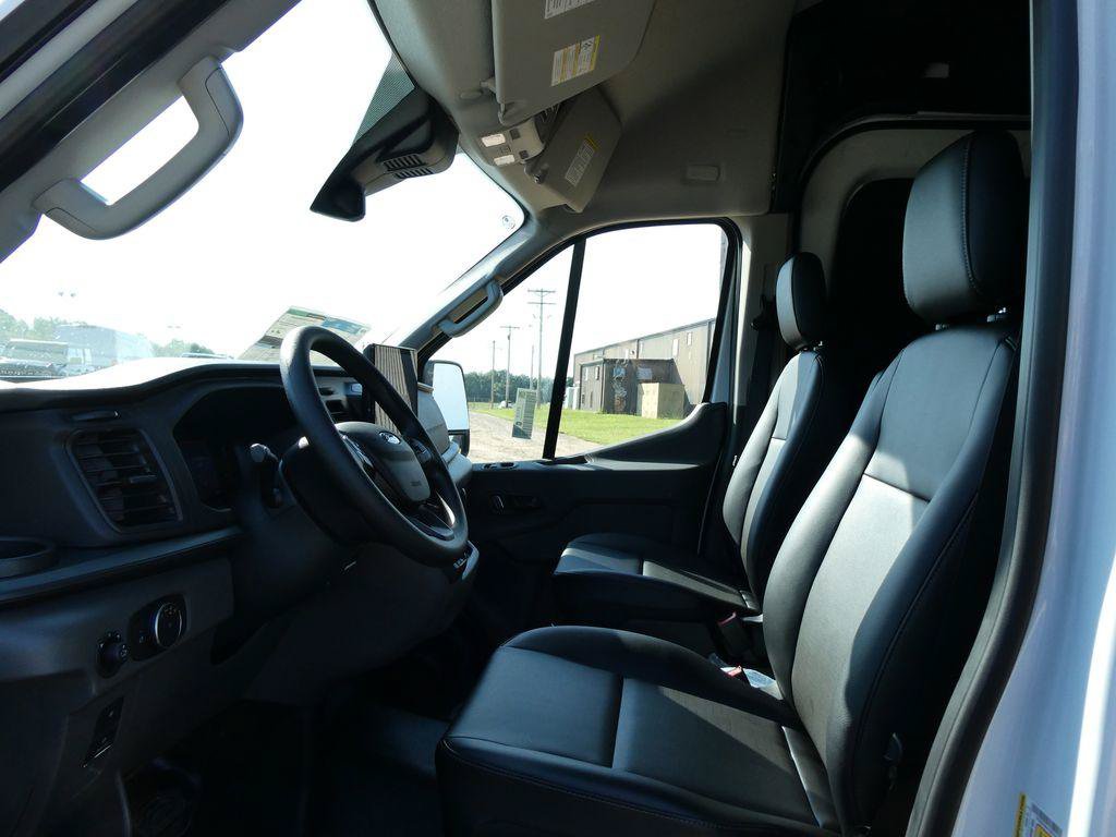 New 2026 Ford Transit 250 148 High Roof Extended w/ Load Area Protection Package RWD image 13