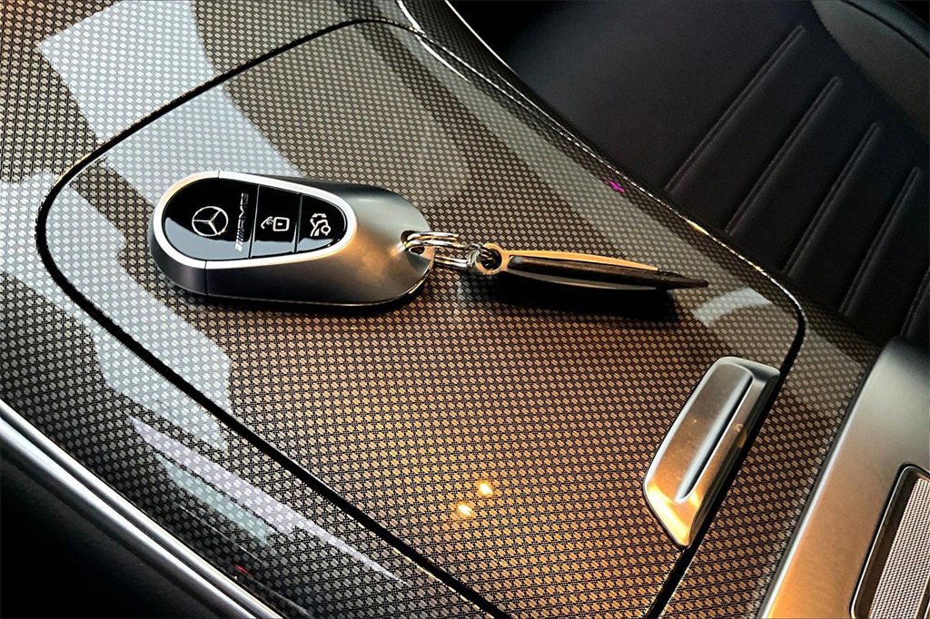 Certified 2025 Mercedes-Benz GLC 43 AMG 4MATIC image 10