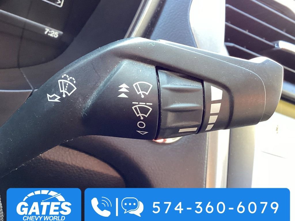 Used 2018 Ford Fusion SE w/ Fusion SE Technology Package FWD image 22