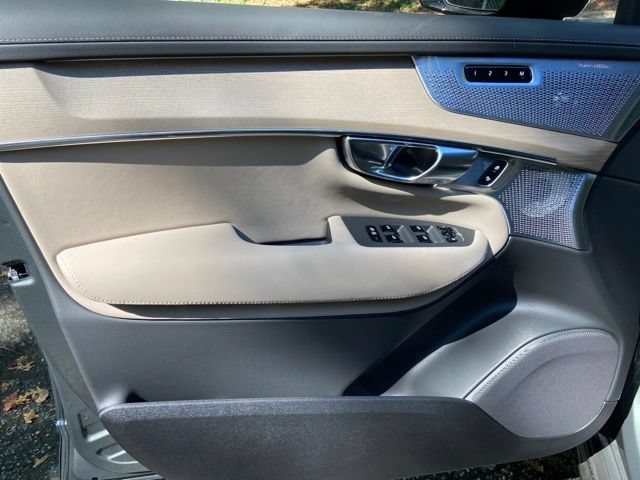 New 2027 Volvo XC90 B6 Ultra AWD/4WD image 12