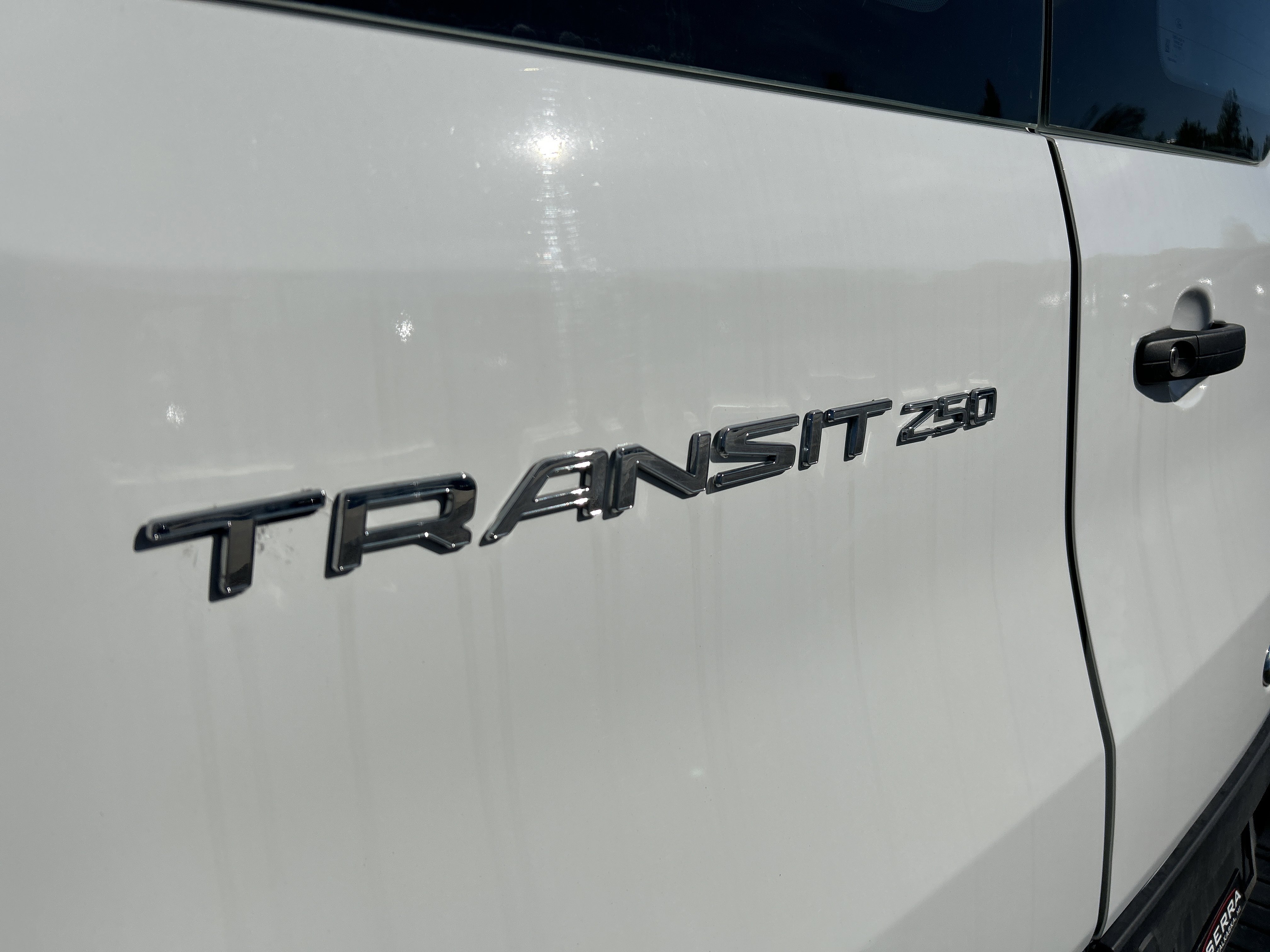 Used 2024 Ford Transit 250 Low Roof AWD w/ Exterior Upgrade Package image 23